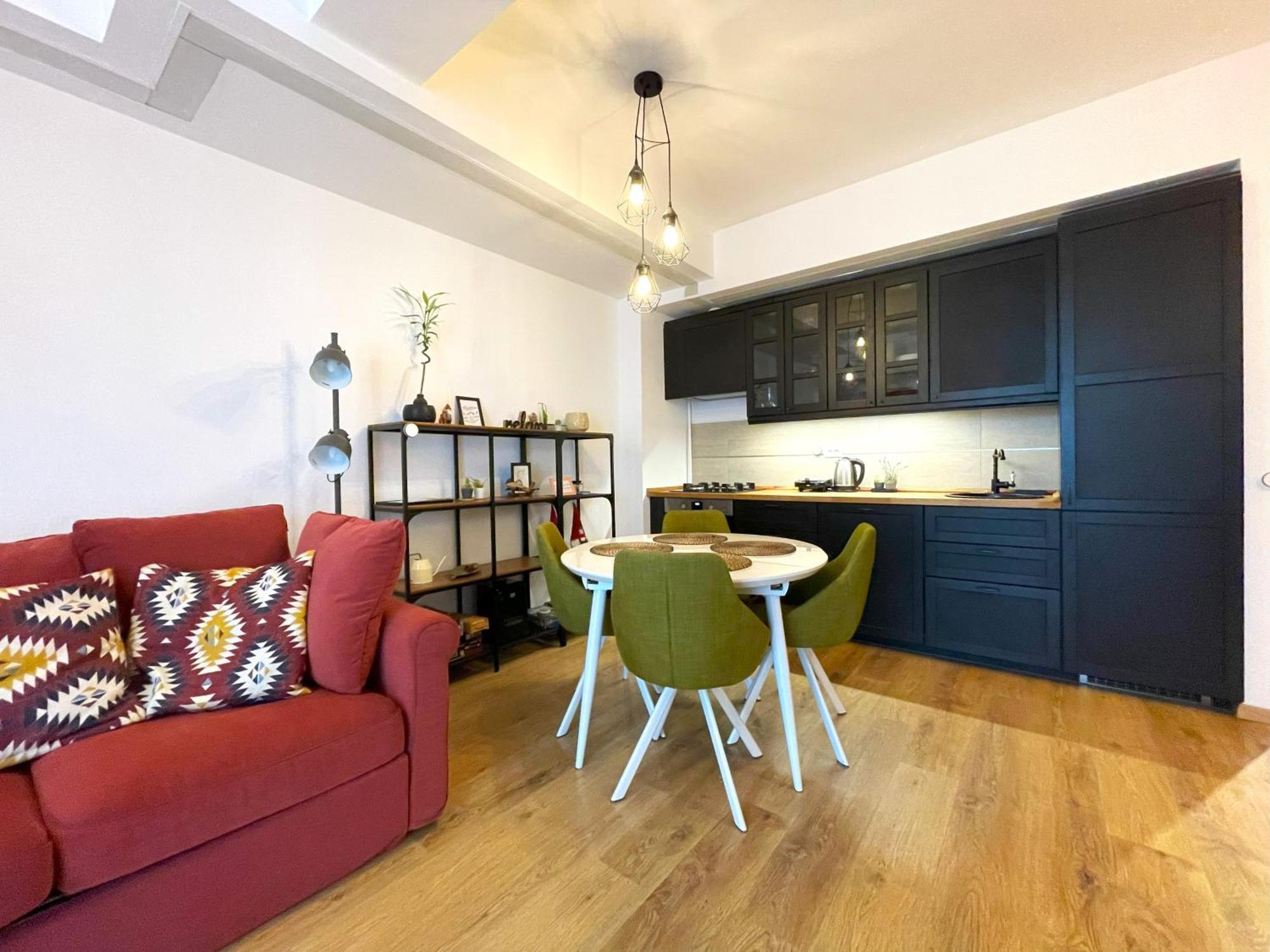 Forest Oasis Studio - Free Netflix And Disney Plus Predeal Bagian luar foto