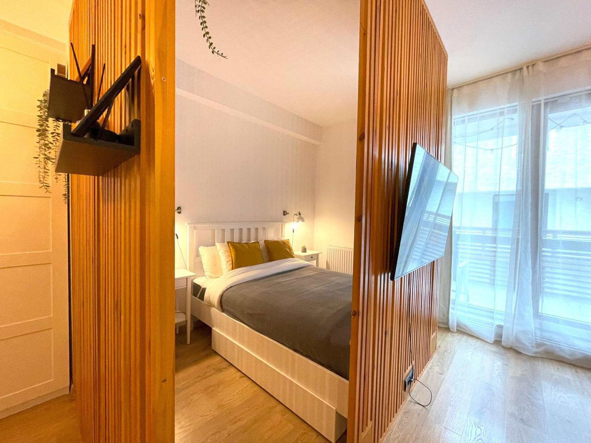 Forest Oasis Studio - Free Netflix And Disney Plus Predeal Bagian luar foto