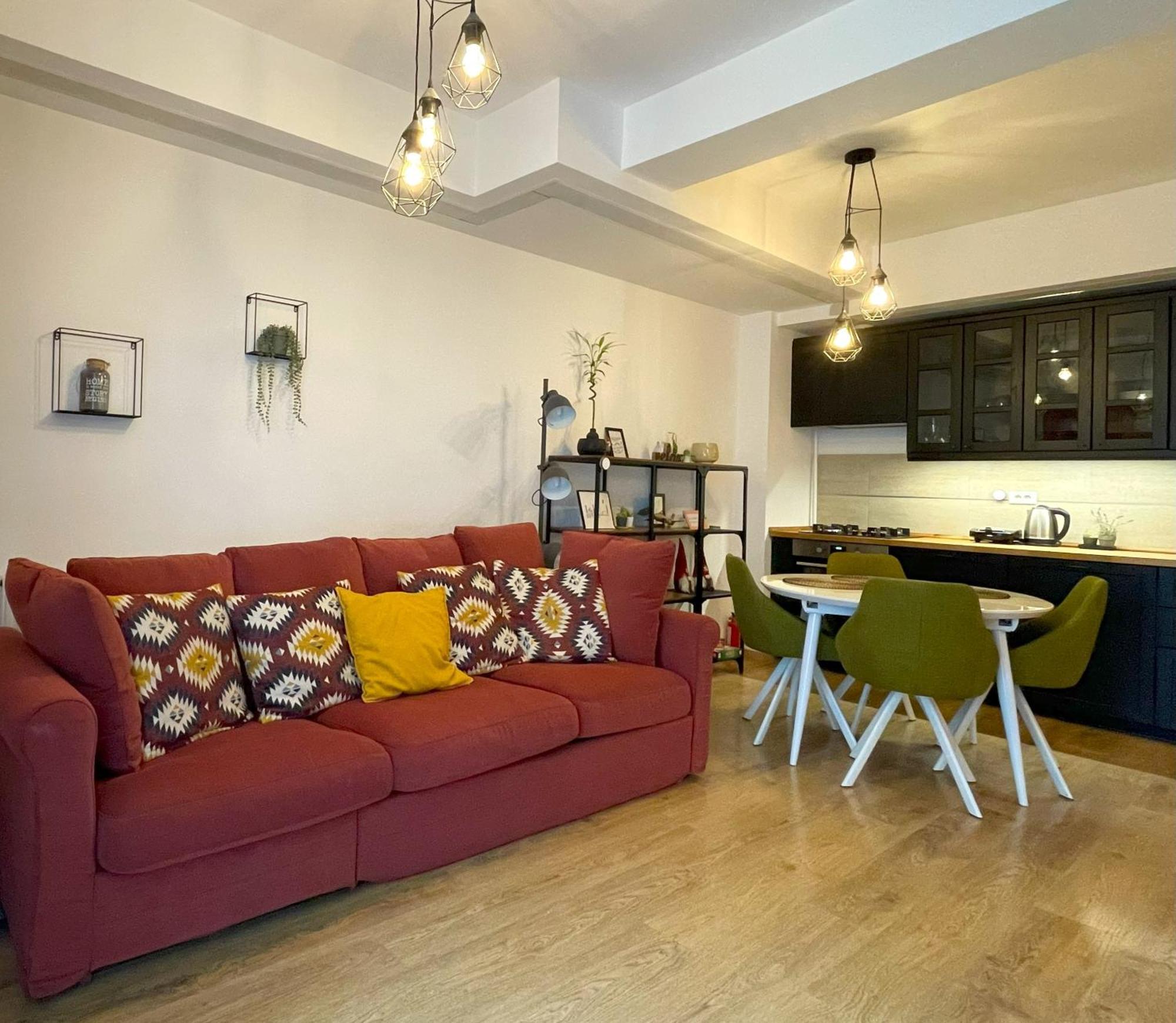 Forest Oasis Studio - Free Netflix And Disney Plus Predeal Bagian luar foto